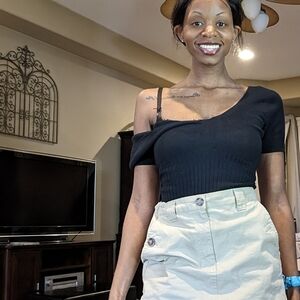 Cute khaki mini skirt